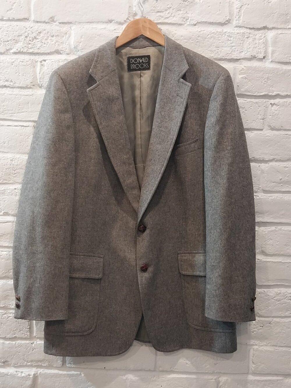 Vintage Donald Brooks Blazer Jacket Sport Coat 44 L Gray Scottish Camel Hair USA